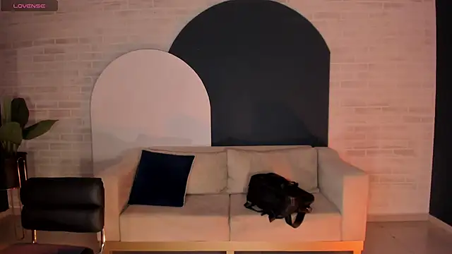 MiaFarrell  online show from 02/17/26, 06:36