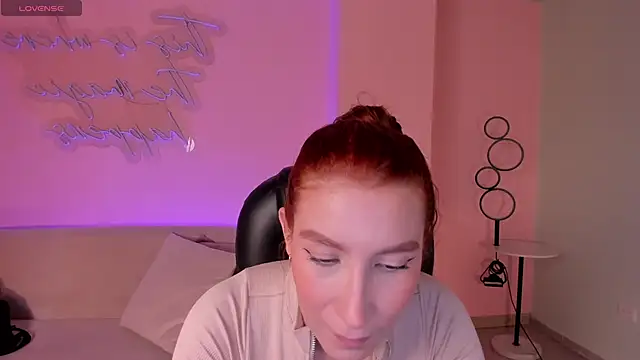 MiaFarrell  online show from 05/28/26, 05:10