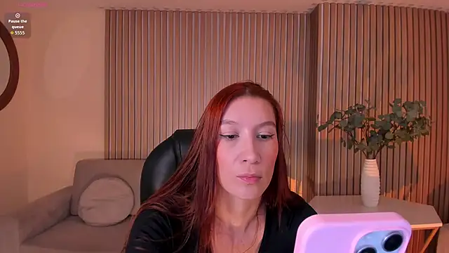 MiaFarrell  online show from 06/08/26, 04:18