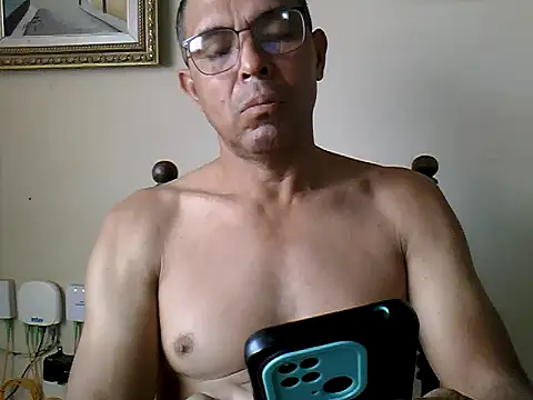 Alex011277 online show from 10/01/25, 12:11