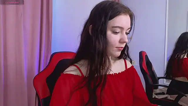 Lana  Cute  online show from 01/06/25, 12:13