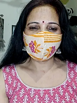 Snapshot of sexy_bhabhi69 chatting on 07/08/26, 04:33 sexy bhabhi69 online show from 07/08/26, 04:33
