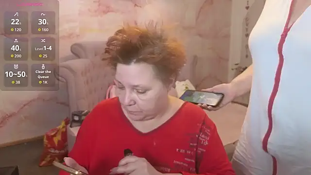 Snapshot of Penelope_Pinky chatting on 11/06/25, 01:45 Penelope Pinky online show from 11/06/25, 01:45