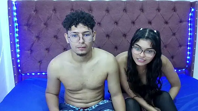 Snapshot of lau_hotfox chatting on 12/15/24, 03:09 lau hotfox online show from 12/15/24, 03:09