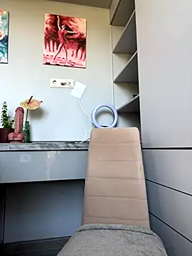 mi michelle online show from 09/25/25, 12:09