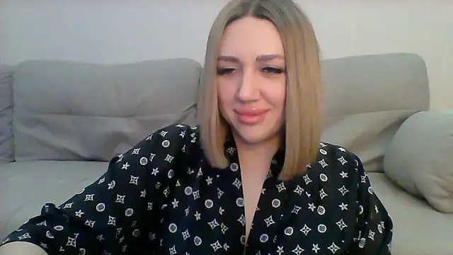 Snapshot of VickyLove047 chatting on 01/04/25, 06:30 VickyLove047 online show from 01/04/25, 06:30