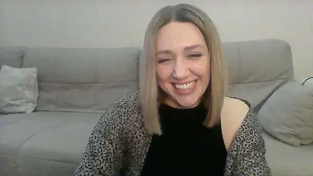 Snapshot of VickyLove047 chatting on 02/05/25, 10:19 VickyLove047 online show from 02/05/25, 10:19