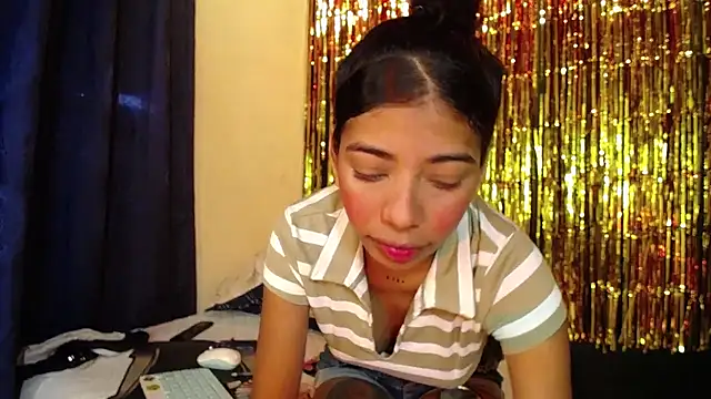Snapshot of anais_tgn chatting on 12/28/24, 06:29 anais tgn online show from 12/28/24, 06:29