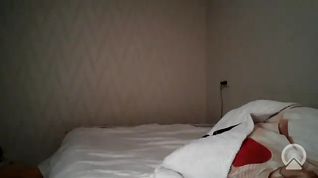 Snapshot of pink_pikachu_ chatting on 07/02/26, 11:27 pink pikachu online show from 07/02/26, 11:27