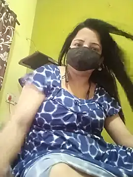 Snapshot of hornycoupleJandS chatting on 06/27/26, 12:33 hornycoupleJandS online show from 06/27/26, 12:33