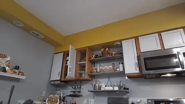 Snapshot of meximaloo1 chatting on 11/04/25, 01:27 meximaloo1 online show from 11/04/25, 01:27