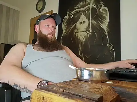 Snapshot of TinyDickBear chatting on 03/22/25, 11:09 TinyDickBear online show from 03/22/25, 11:09