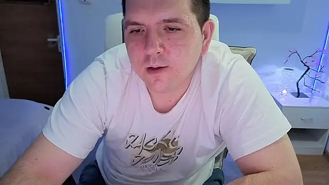 Snapshot of JasonJacks chatting on 07/06/26, 05:26 JasonJacks online show from 07/06/26, 05:26