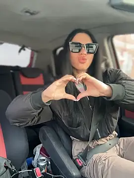 JulliaVegas online show from 03/09/25, 02:18