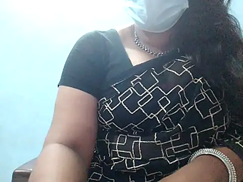 Snapshot of Tamilsathya2024 chatting on 12/28/24, 05:14 Tamilsathya2024 online show from 12/28/24, 05:14