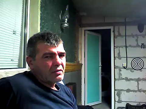 narcismarcu11 online show from 10/10/25, 08:41