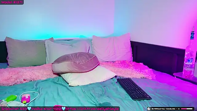 AaliyahLaylah online show from 07/14/26, 10:21
