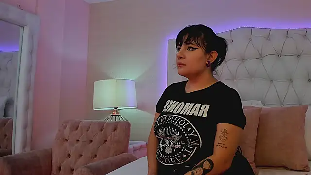 SophiGracee online show from 12/27/24, 02:14