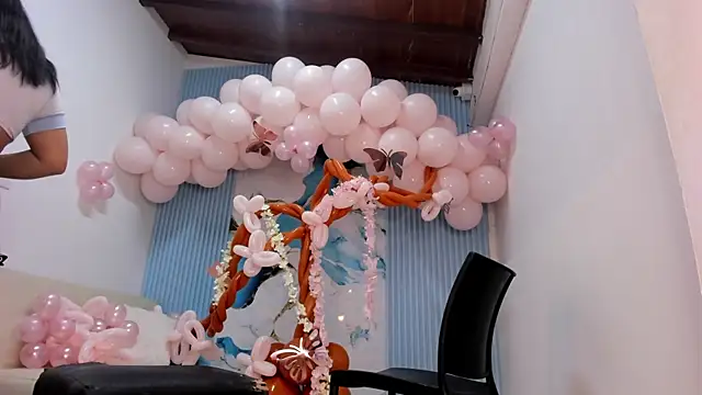 Danniela18  online show from 03/23/25, 01:20