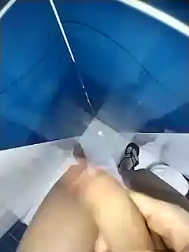 Snapshot of big_cock2182 chatting on 03/23/25, 08:04 big cock2182 online show from 03/23/25, 08:04