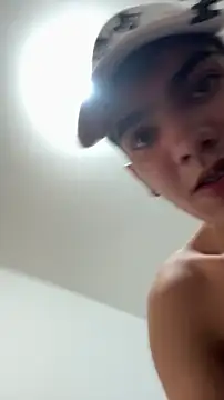 snakeeboy online show from 03/06/26, 04:53