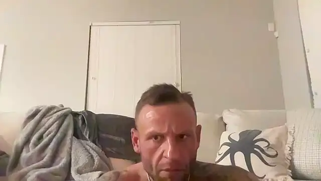 heavyhitta83 online show from 01/14/25, 05:30