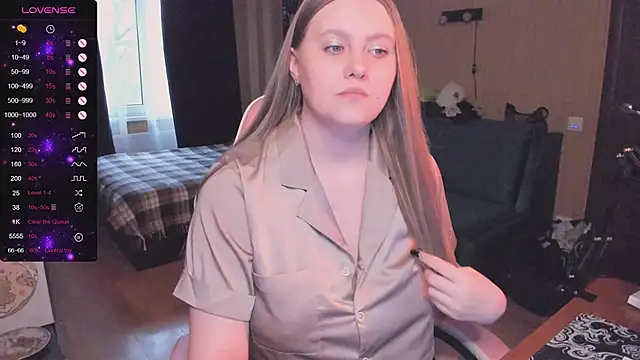 Alice Dreamgirl  online show from 11/11/25, 11:54