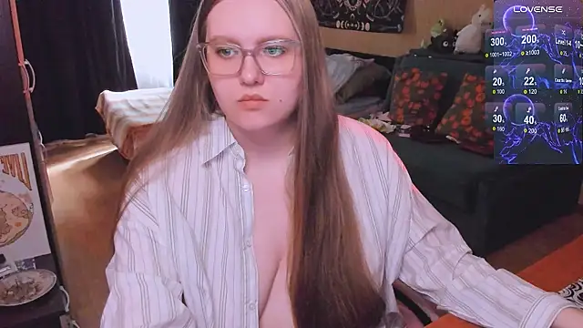 Alice Dreamgirl  online show from 07/03/26, 12:22