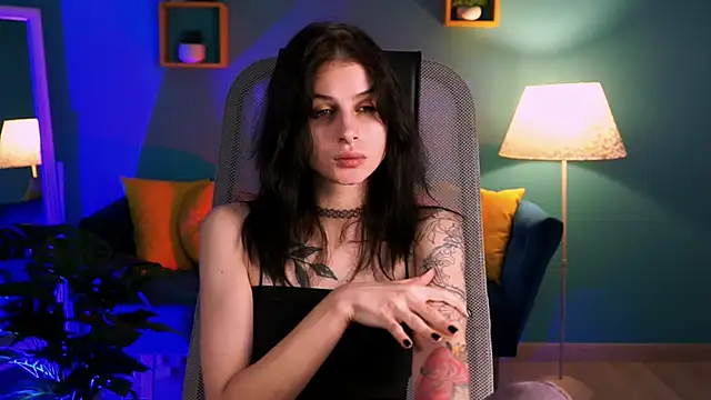 Snapshot of JadeCastle_ chatting on 06/16/26, 03:31 JadeCastle online show from 06/16/26, 03:31