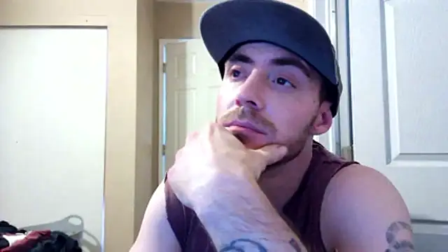 Huntzg23 online show from 03/18/26, 12:03