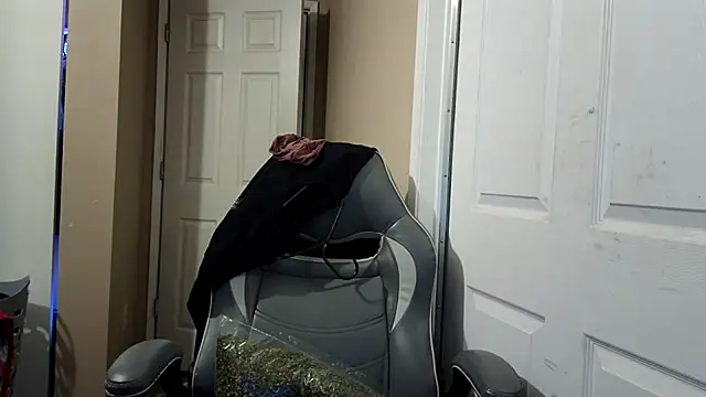 Huntzg23 online show from 03/21/26, 10:31