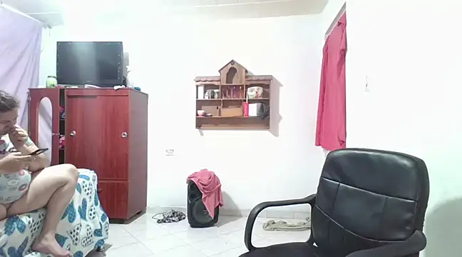 pecadodulce123 online show from 02/12/25, 10:37