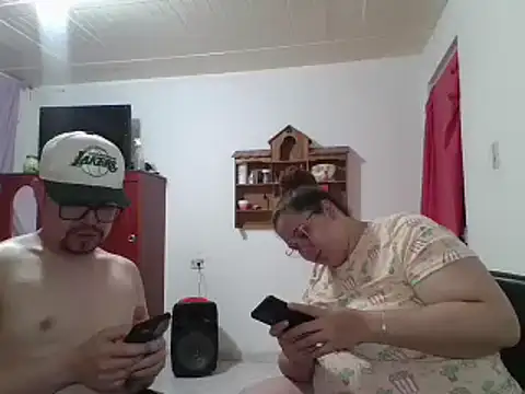 pecadodulce123 online show from 02/13/25, 04:43