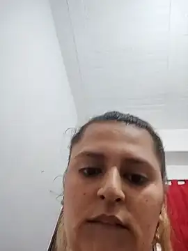 Snapshot of Miss_balloonsmila chatting on 12/21/24, 11:02 Miss balloonsmila online show from 12/21/24, 11:02