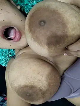 Snapshot of Miss_balloonsmila chatting on 01/09/25, 11:56 Miss balloonsmila online show from 01/09/25, 11:56