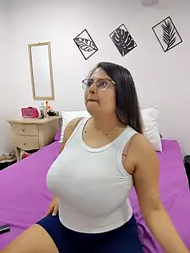 Snapshot of Miss_balloonsmila chatting on 02/07/25, 08:20 Miss balloonsmila online show from 02/07/25, 08:20