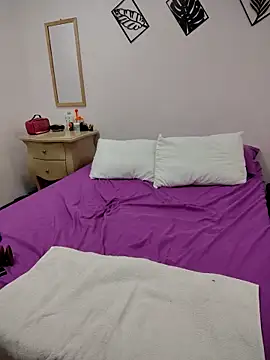 Snapshot of Miss_balloonsmila chatting on 02/20/25, 12:52 Miss balloonsmila online show from 02/20/25, 12:52