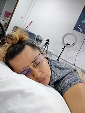 Snapshot of Miss_balloonsmila chatting on 03/11/25, 03:26 Miss balloonsmila online show from 03/11/25, 03:26