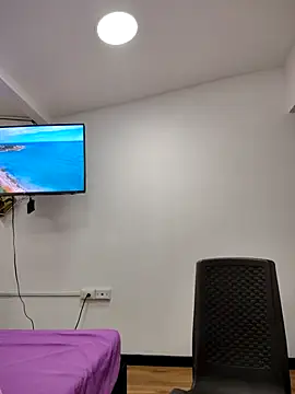 Snapshot of Miss_balloonsmila chatting on 10/08/25, 04:59 Miss balloonsmila online show from 10/08/25, 04:59