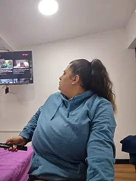 Snapshot of Miss_balloonsmila chatting on 10/18/25, 01:19 Miss balloonsmila online show from 10/18/25, 01:19