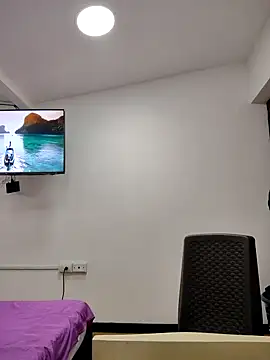 Snapshot of Miss_balloonsmila chatting on 11/08/25, 09:13 Miss balloonsmila online show from 11/08/25, 09:13