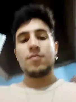 Snapshot of GamerQuinn chatting on 01/01/25, 04:39 GamerQuinn online show from 01/01/25, 04:39