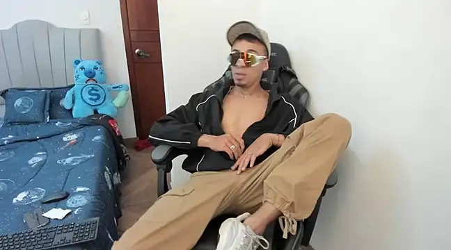 twink latino5 online show from 01/05/25, 03:32