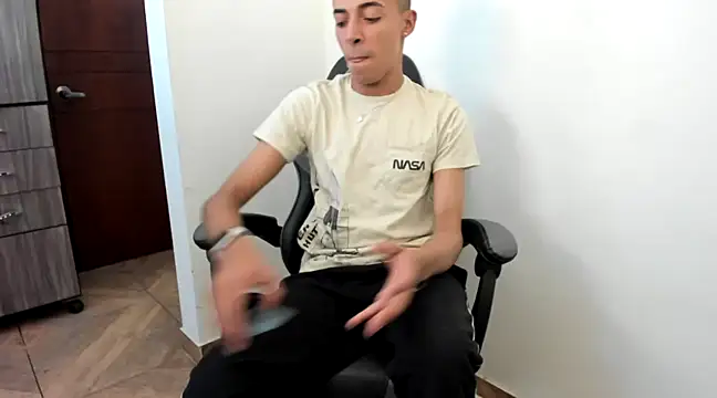 twink latino5 online show from 02/01/25, 06:21