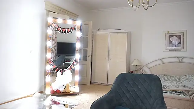 moonlight4u online show from 10/21/25, 05:19