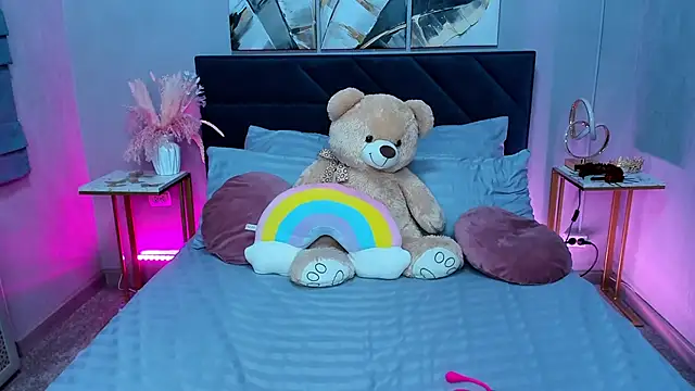 Curvy Dynamite  online show from 11/18/25, 01:11