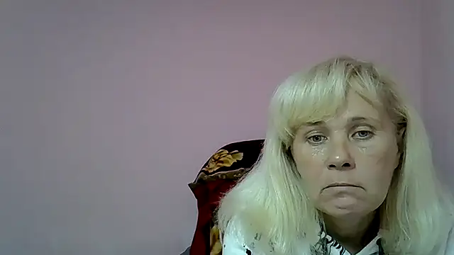 Snapshot of sakura_blonde chatting on 12/28/24, 06:18 sakura blonde online show from 12/28/24, 06:18