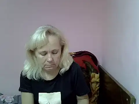 Snapshot of sakura_blonde chatting on 12/30/24, 09:29 sakura blonde online show from 12/30/24, 09:29