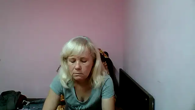 Snapshot of sakura_blonde chatting on 01/27/25, 06:09 sakura blonde online show from 01/27/25, 06:09