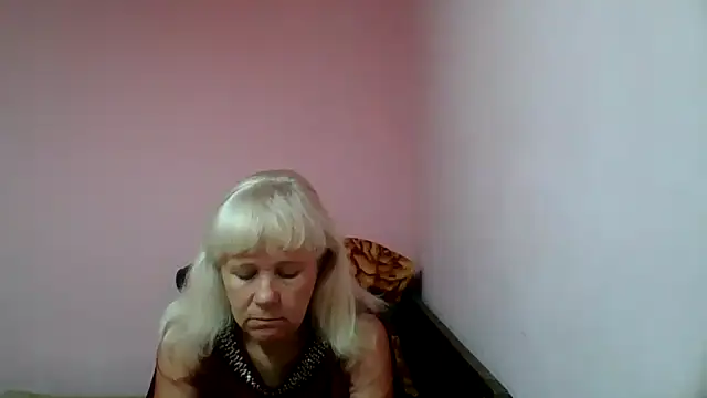 Snapshot of sakura_blonde chatting on 02/11/25, 08:15 sakura blonde online show from 02/11/25, 08:15